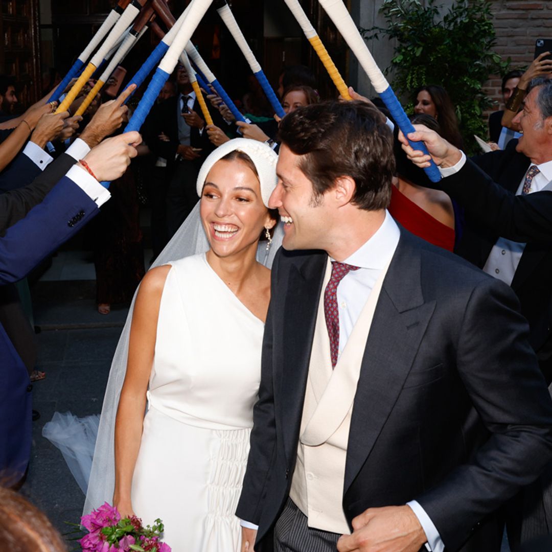 Manuela Vega-Penichet se casa en una boda por todo lo alto, ¡con una salida de la iglesia de lo más original!