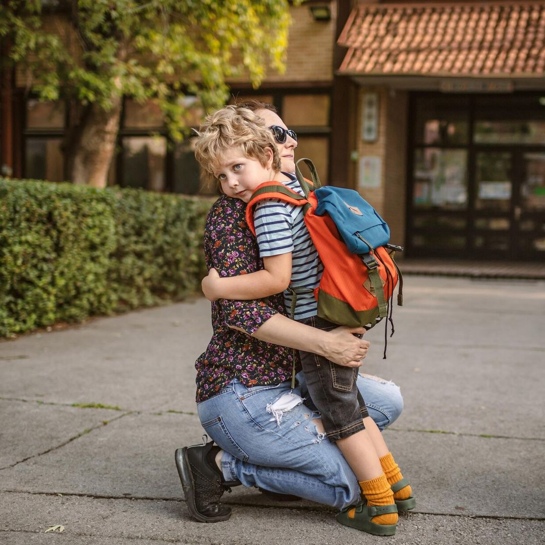 ¿Tu hijo va al cole por primera vez? ‘Tips’ para ayudarlo a integrarse mejor y más rápido