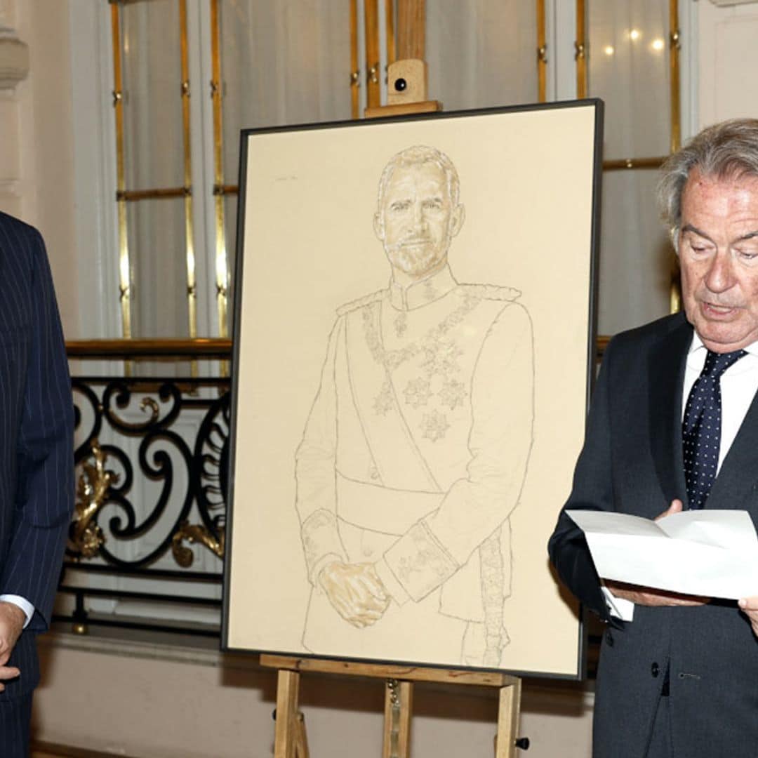 El simbólico homenaje que el rey Felipe ha recibido del internado de Canadá en el que estudió hace 40 años