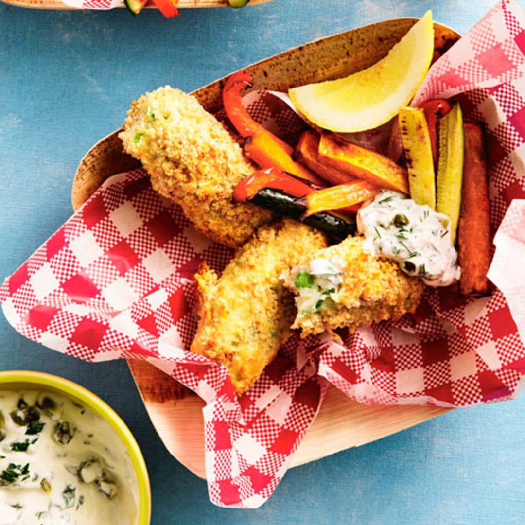 'Fingers' de pescado al horno con vegetales y salsa tártara