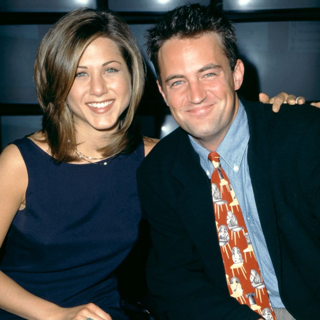 Jennifer Aniston rinde tributo a Matthew Perry a un año de su partida