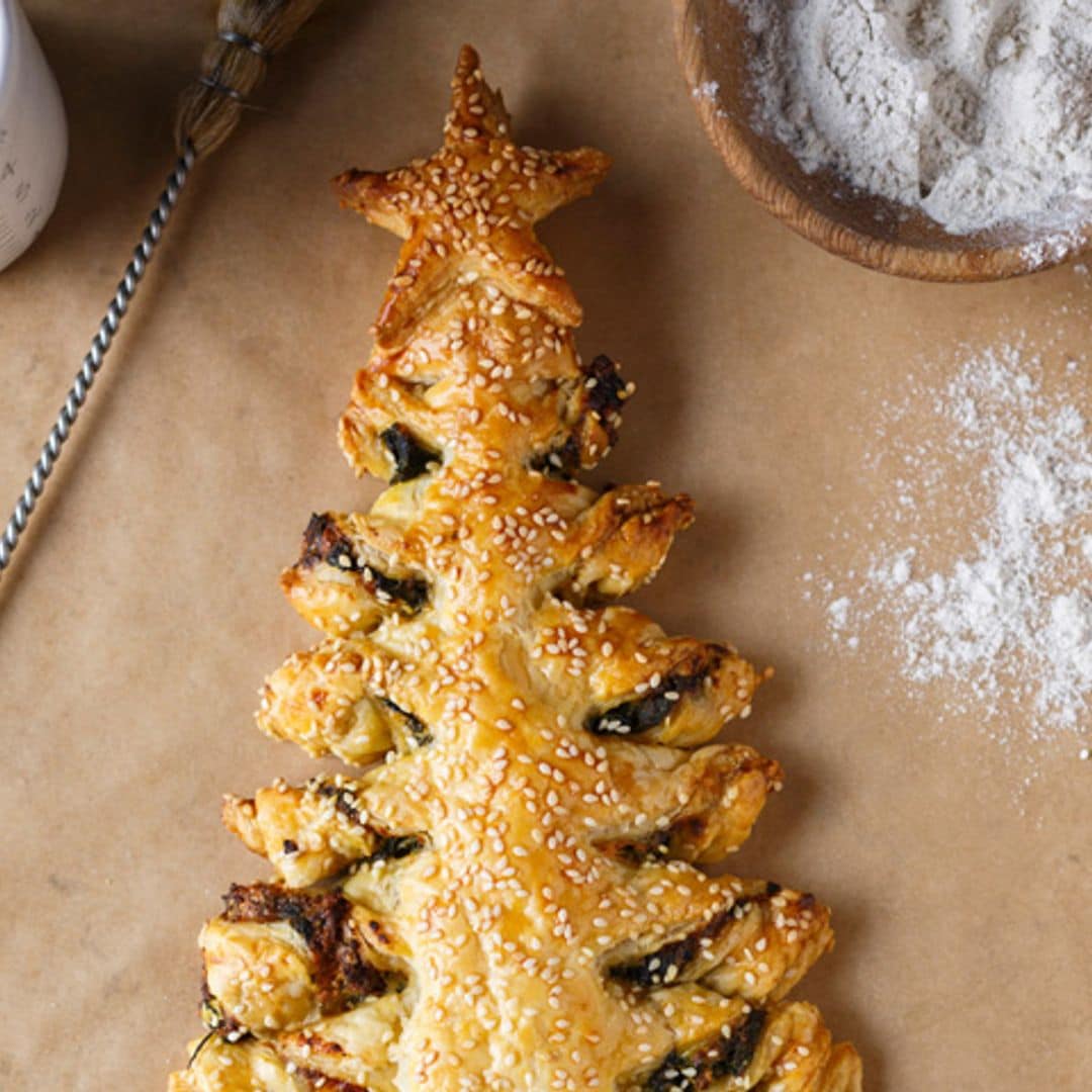 Árbol de Navidad con hojaldre y chocolate