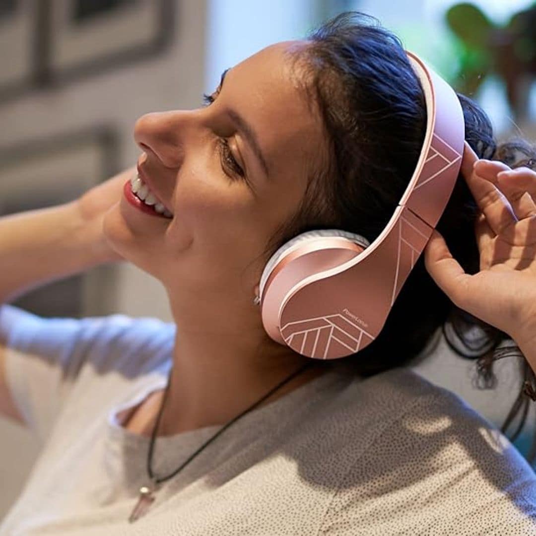 Los auriculares que enamoran a miles de usuarias cuestan menos de 30€