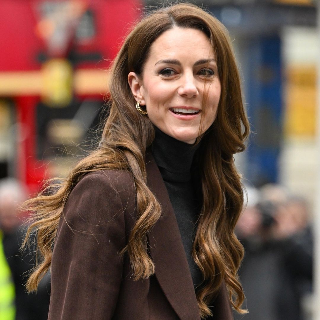 Kate Middleton acierta con un look de básicos que es perfecto para ir sin abrigo en invierno