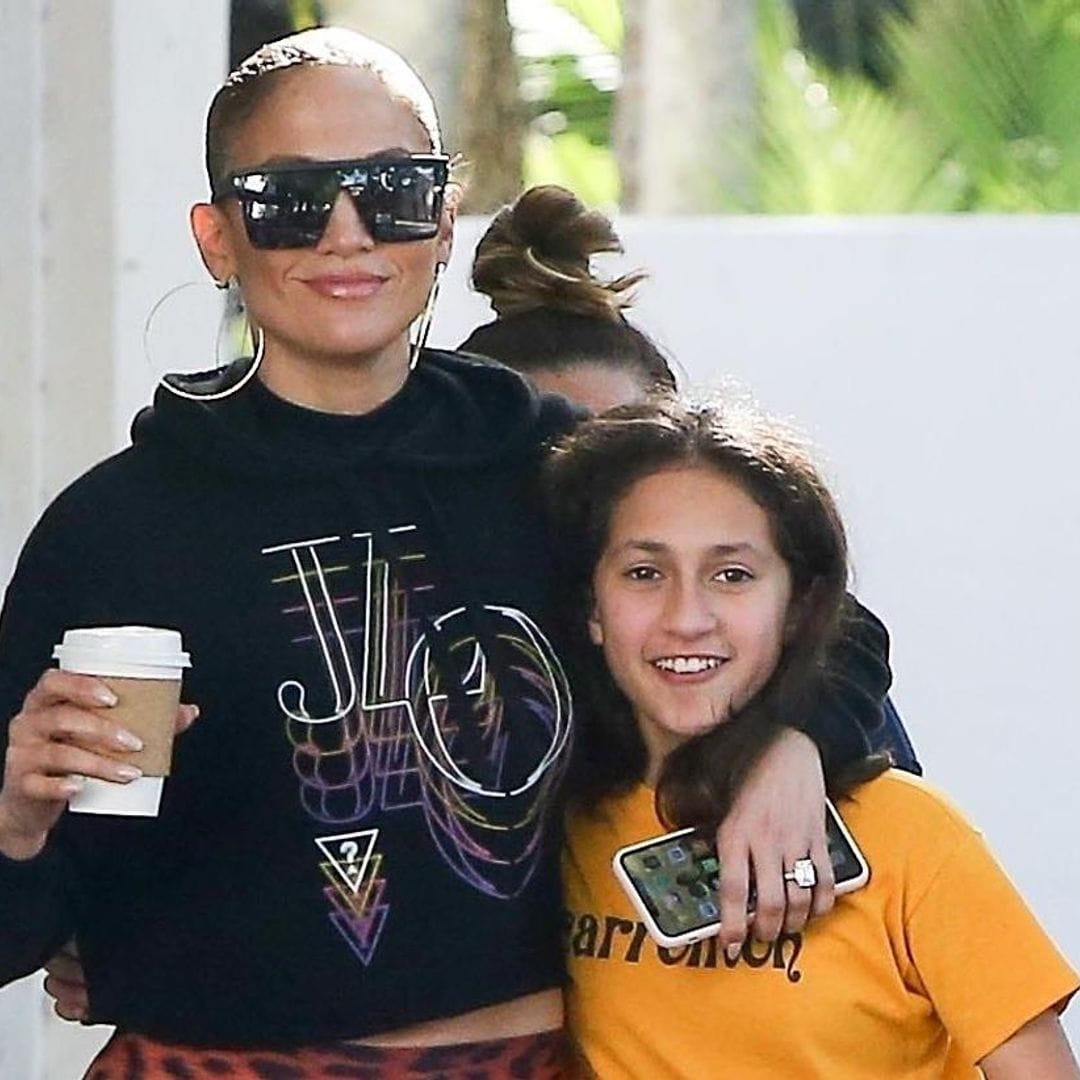 jennifer lopez and daughter emme