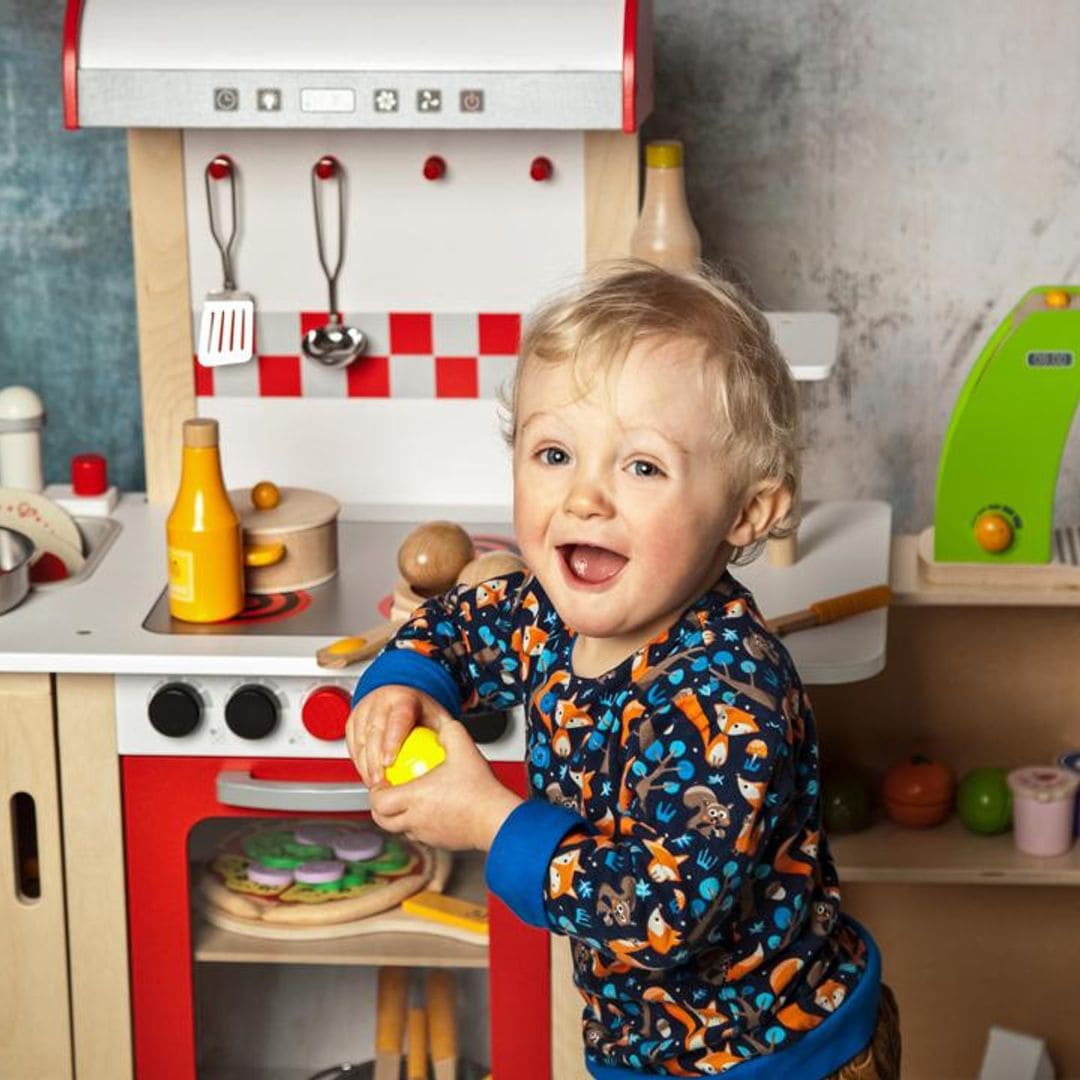 ¡A aprender jugando! Los juguetes más recomendables para bebés de 18 a 24 meses