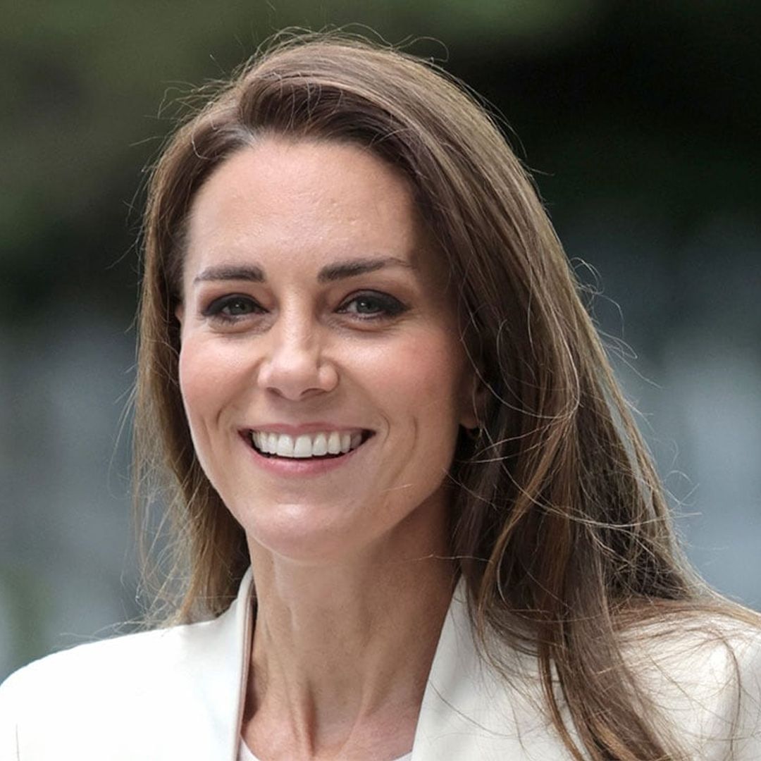 De vuelta al trabajo, Kate Middleton recurre a su estiloso uniforme laboral