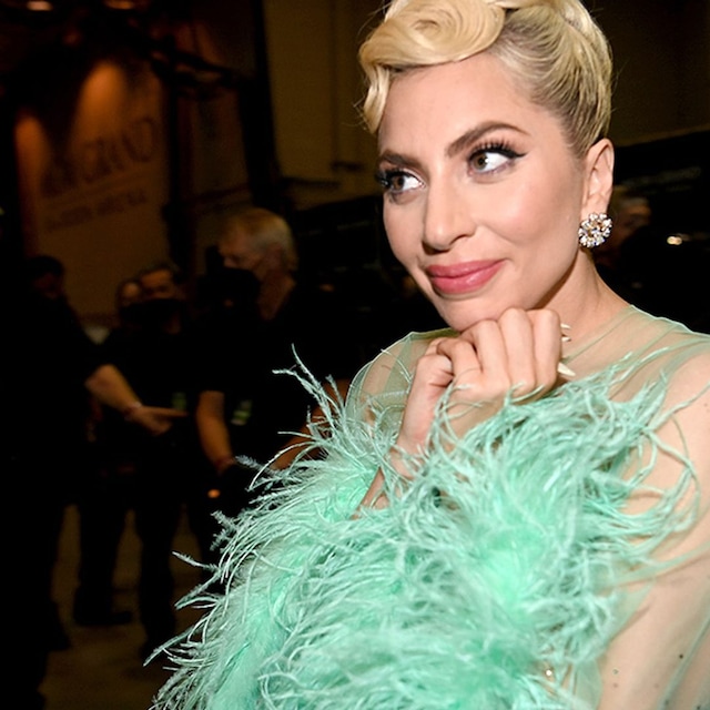 natali germanotta hermana lady gaga disenadora moda vestido grammy