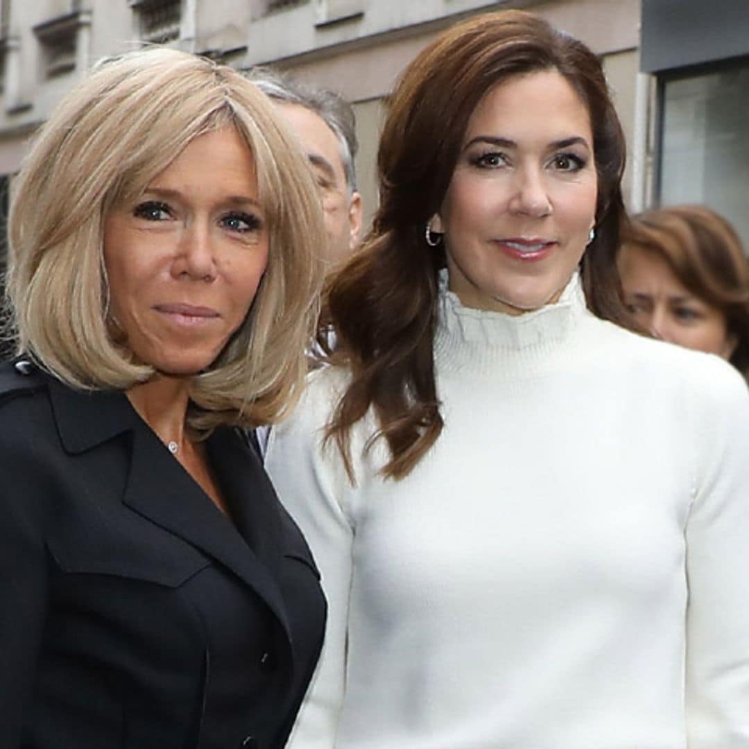 Mangas 'puffy' y falda de cuadros, la apuesta de Mary de Dinamarca en su cita con Brigitte Macron