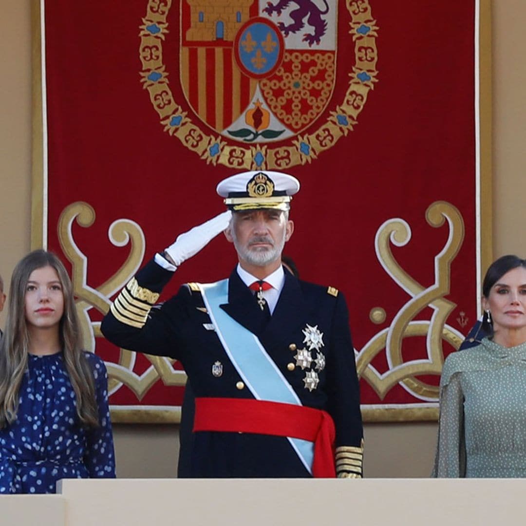 Los Reyes han presidido el desfile de la Fiesta Nacional, acompañados por la infanta Sofía