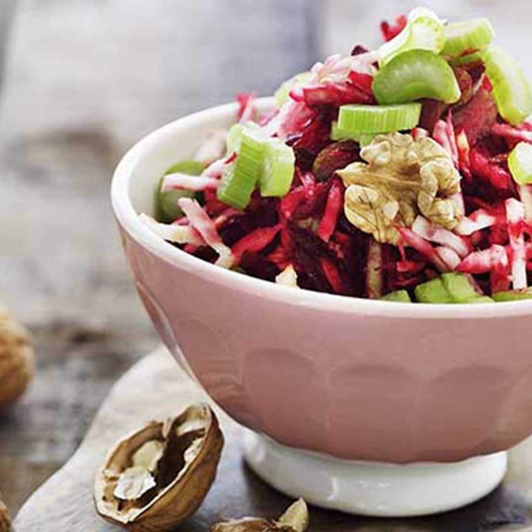 Ensalada de lombarda con pera y nueces