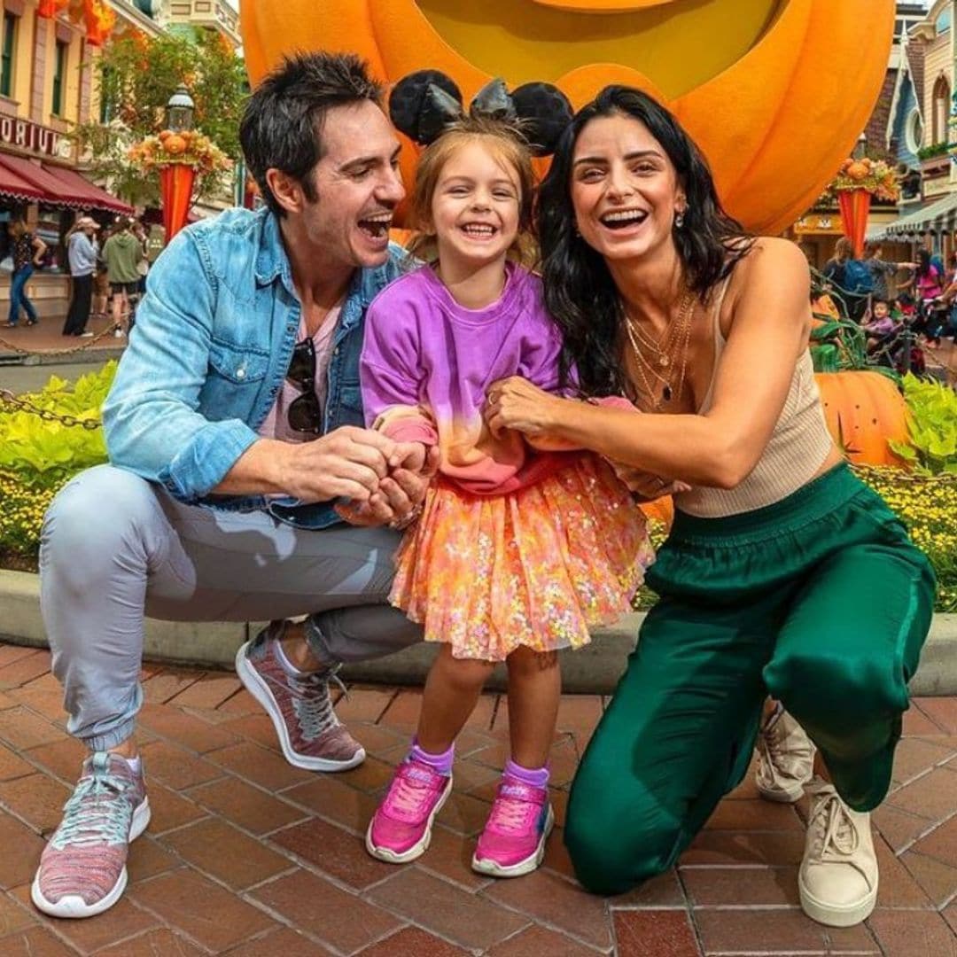 Aislinn Derbez y Mauricio Ochmann se unen para celebrar a su hija Kailani con una increíble fiesta