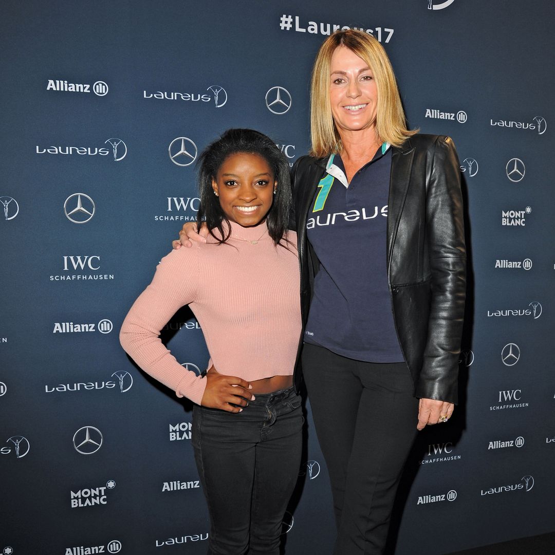 Nadia Comaneci con Simone Biles