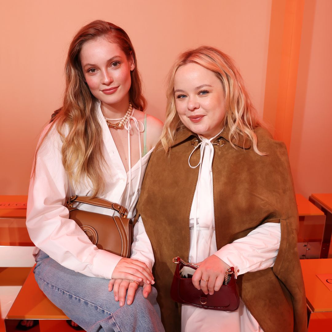 Las fórmulas ‘boho’ de Nicola Coughlan y Hannah Dodd, de 'Los Bridgerton', durante su reencuentro en Milan Fashion Week