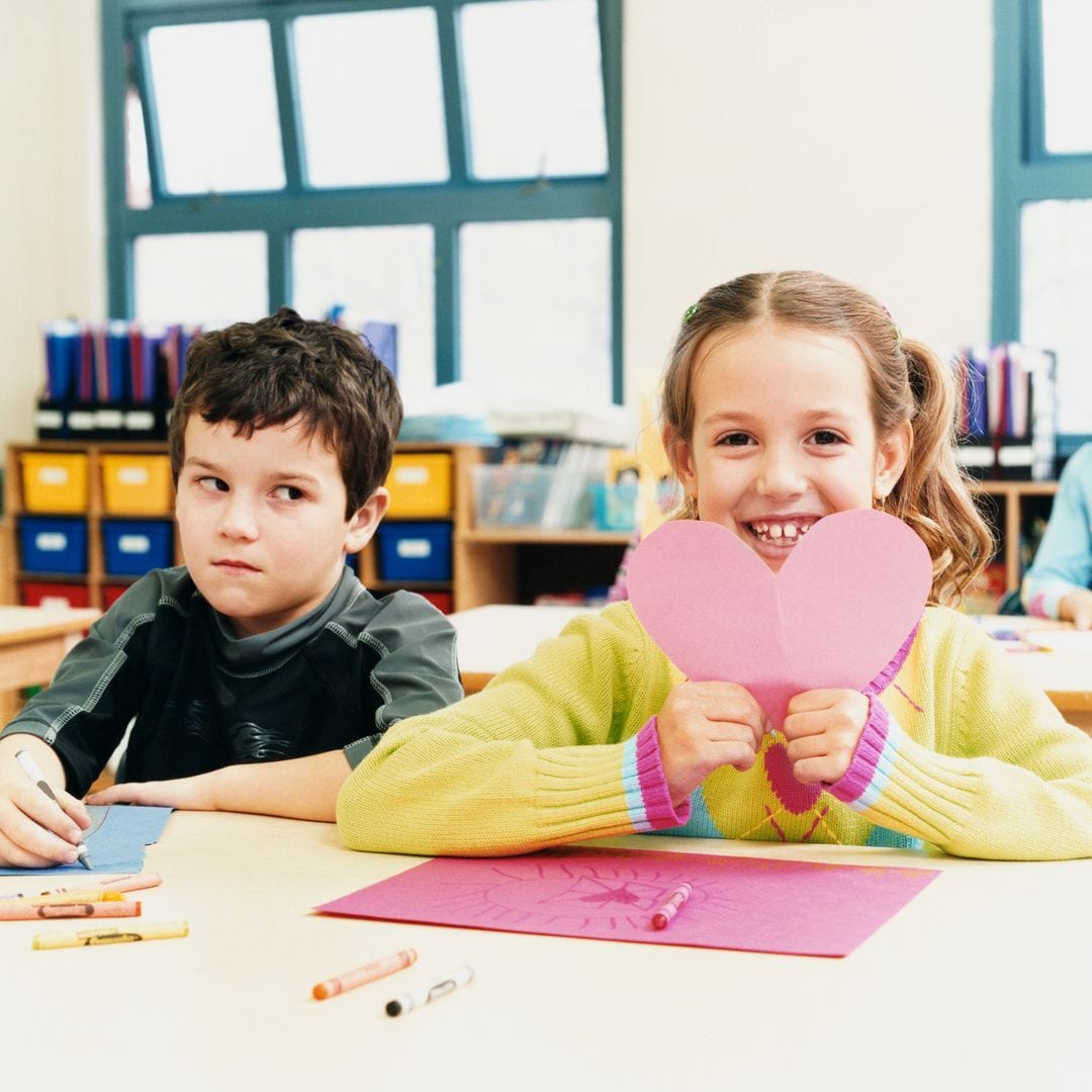 Esto es lo que hay que saber para dar una buena educación emocional a los hijos