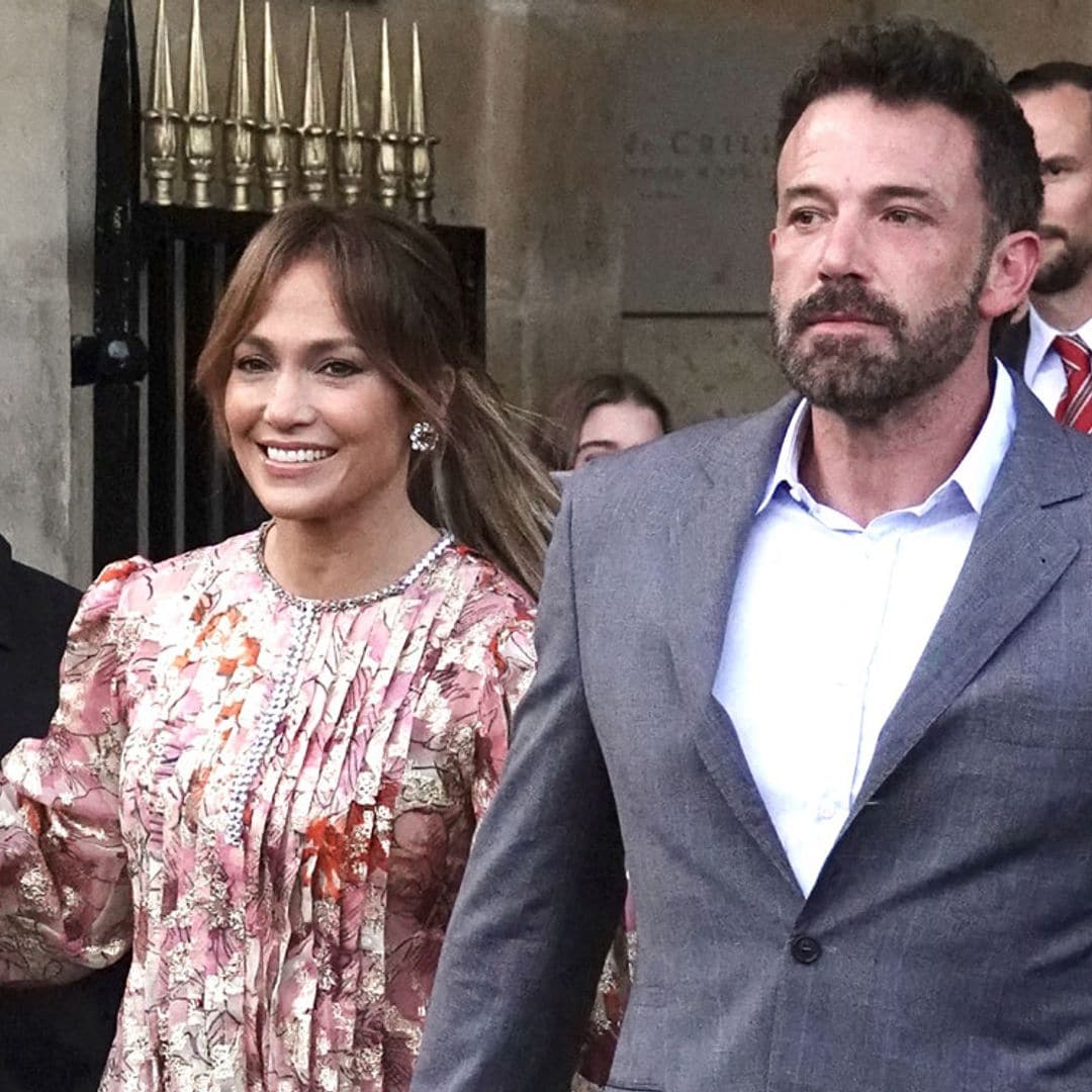 La sonrisa de Jennifer Lopez al celebrar en la ciudad de la luz su primer cumpleaños casada con Ben Affleck