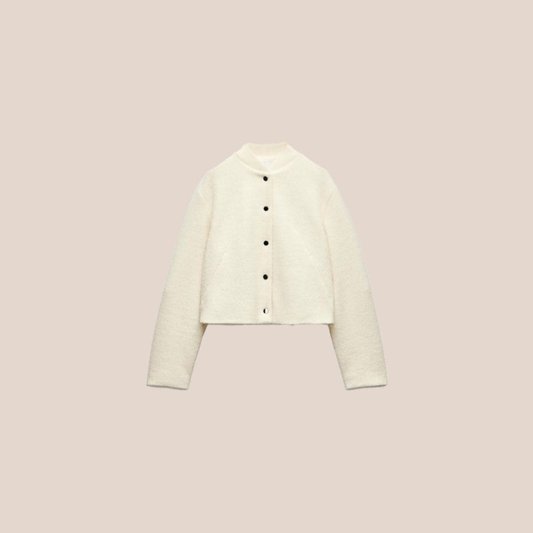 cazadora bomber blanca cropped