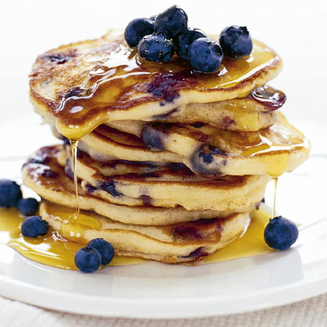 Tortitas de arándanos con miel