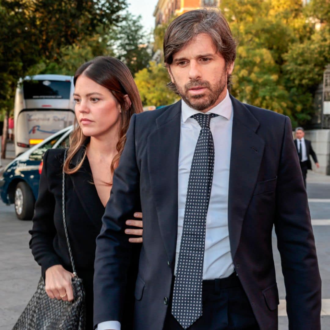 Álvaro Falcó e Isabelle Junot, arropados por familiares y amigos en la misa funeral por Marta Chávarri