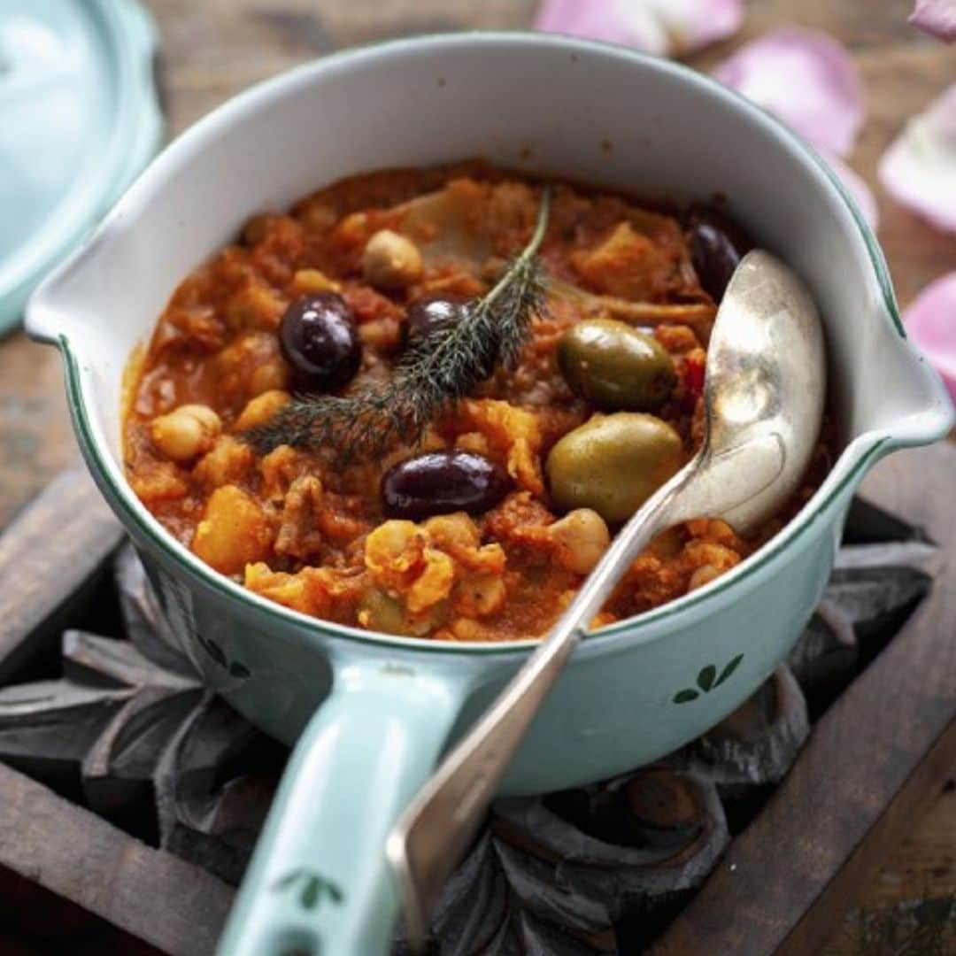 Potaje de garbanzos con hinojo y aceitunas de kalamata