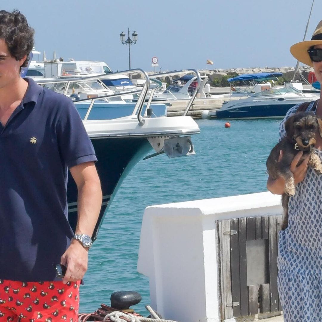 Sofía Palazuelo, estilazo en alta mar en su primera escapada a Ibiza