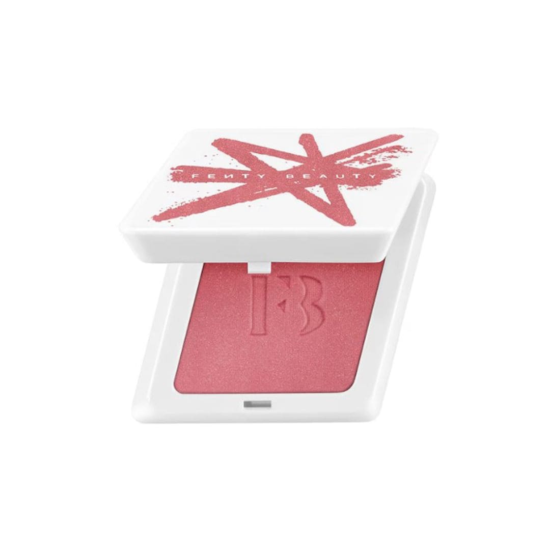 Cheeks Suede Powder Blush, de Fenty Beauty