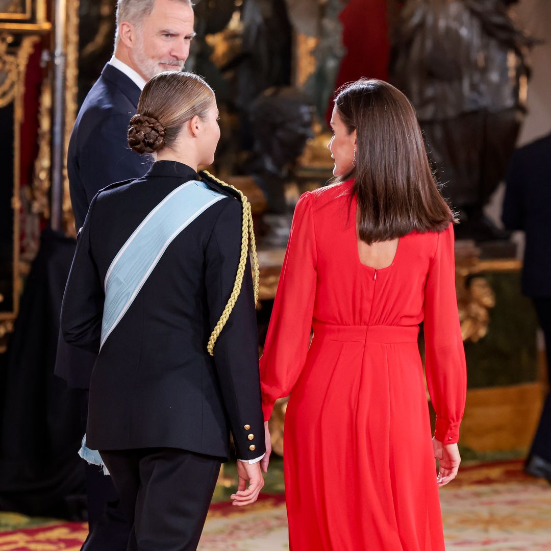 SS.MM. LOS REYES PRESIDEN LA RECEPCION OFICIAL POR EL DÍA DE LA HISPANIDAD