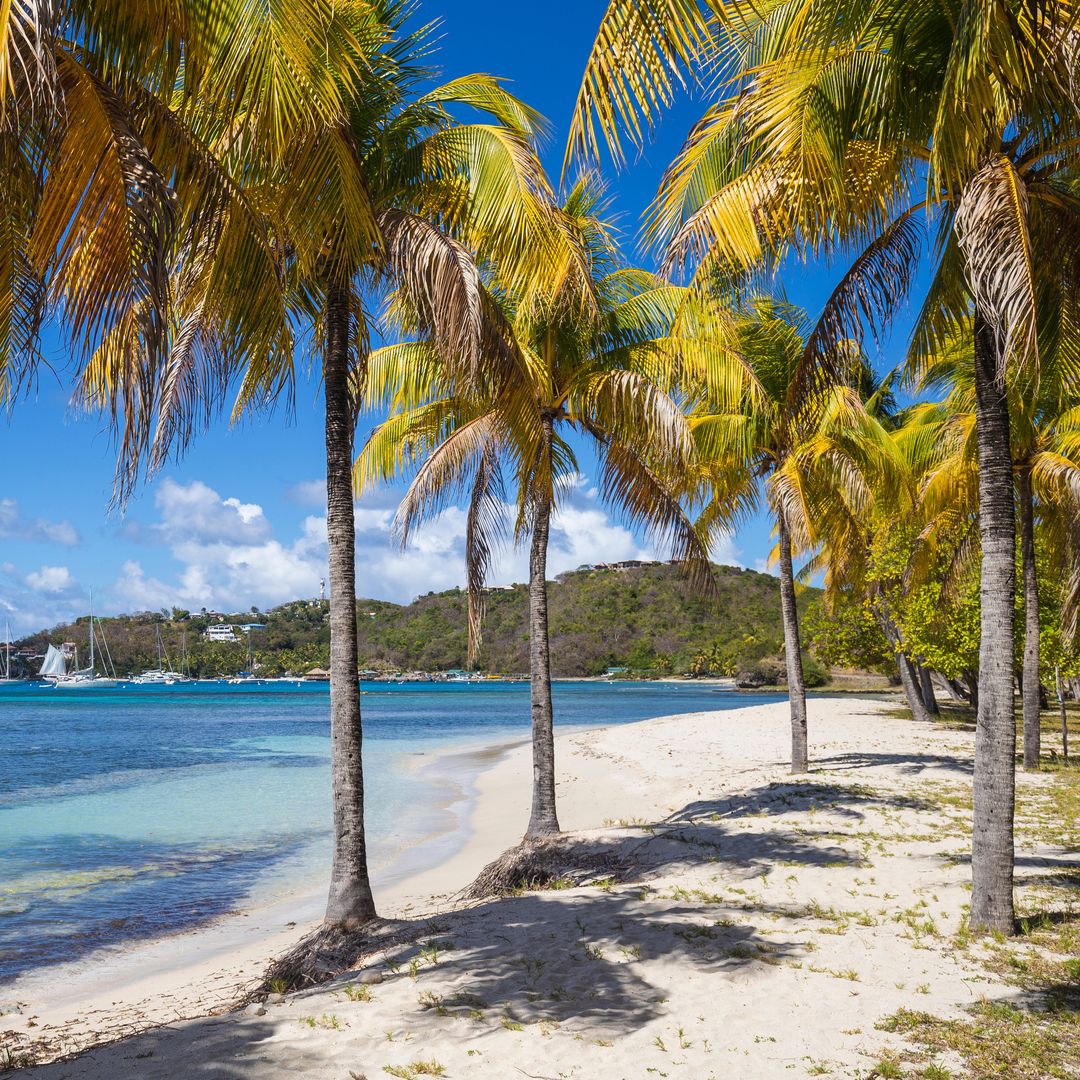 Esta es la exclusiva isla en la que los Príncipes de Gales están pasando sus vacaciones