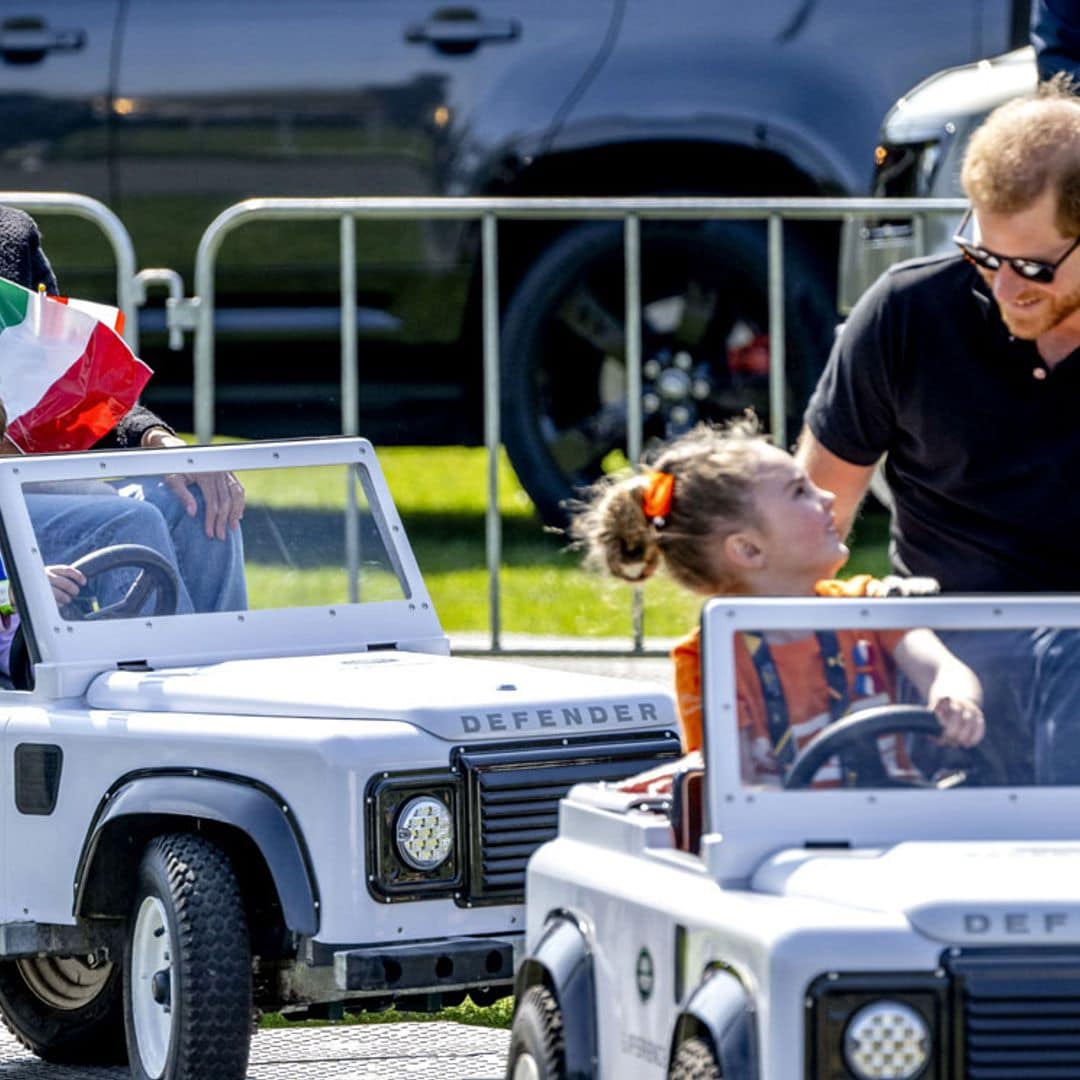 ¡A toda velocidad! Los duques de Sussex se divierten como niños en los Juegos Invictus