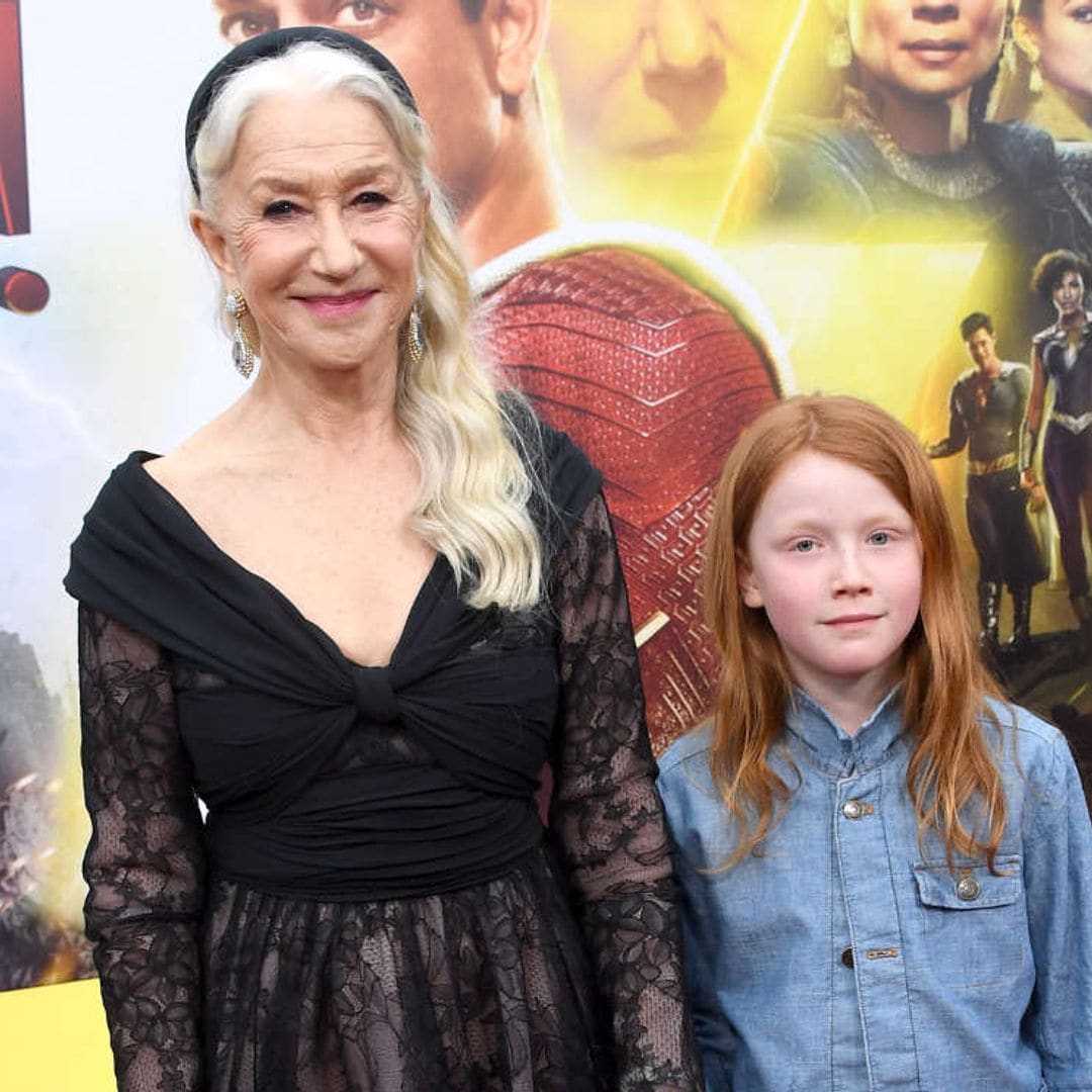 Helen Mirren se lleva a su nieto Basil al estreno de su última película