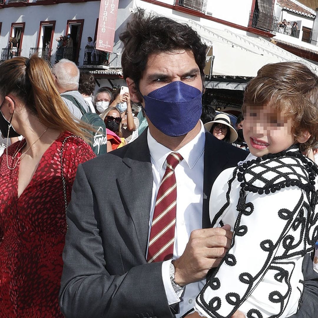 El mensaje de Cayetano Rivera a su sobrina antes de disfrutar en la plaza con su 'minitorero'