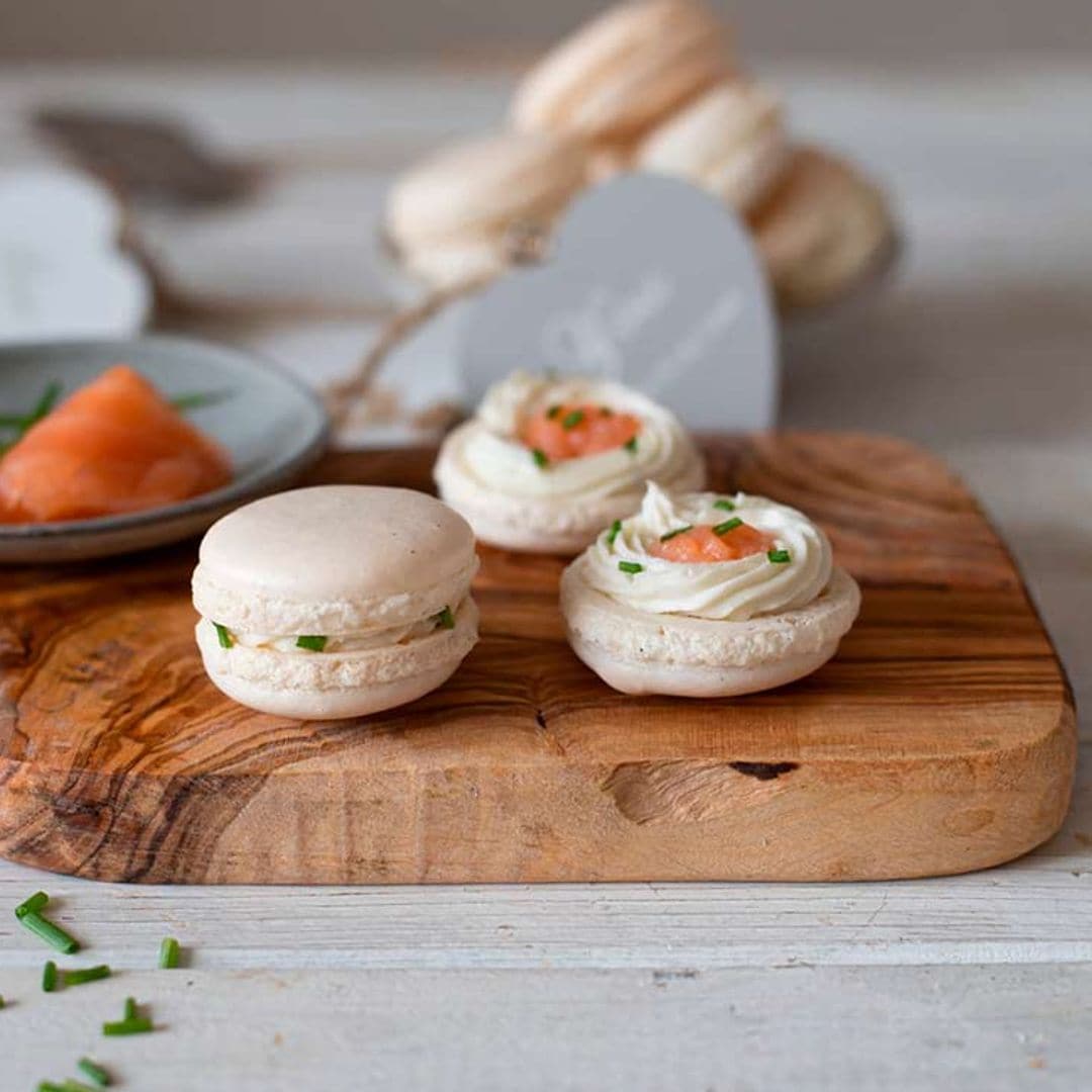 'Macarons' con crema de roquefort y salmón