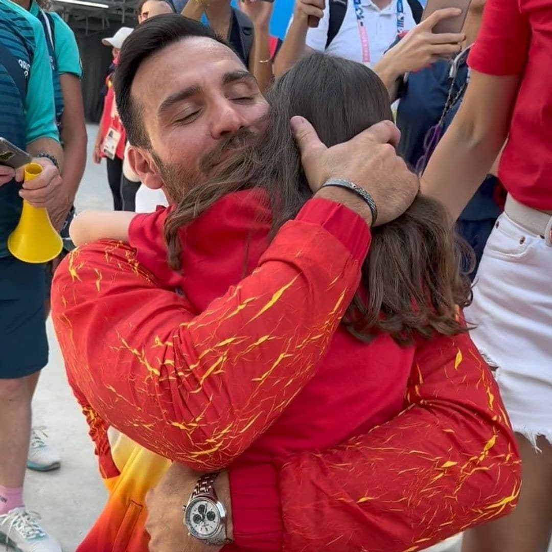 La preciosa celebración de Saúl Craviotto con su mujer y sus hijas tras hacer historia en los Juegos Olímpicos