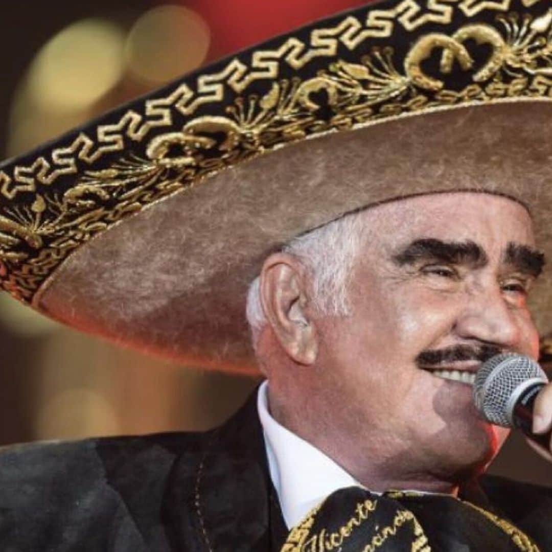 Hijo de Vicente Fernández confirma que el cantante está delicado