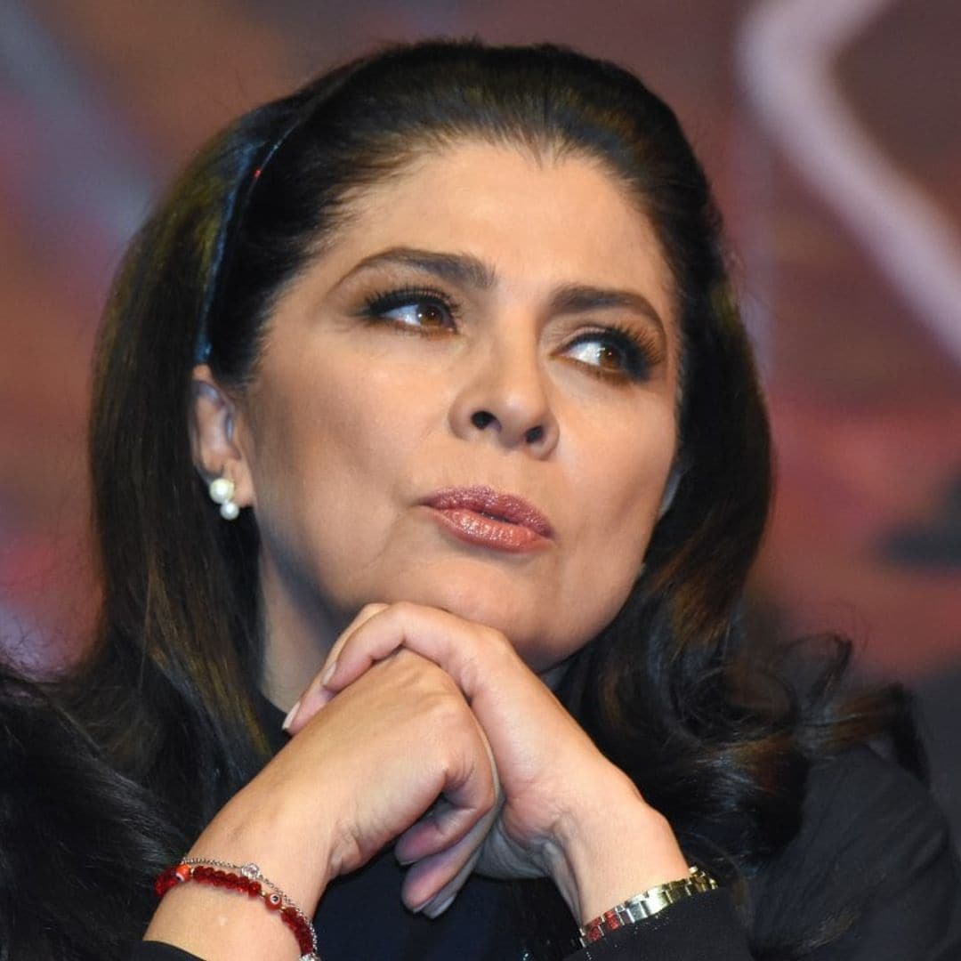 Victoria Ruffo revela la razón por la que fue vista en silla de ruedas en el aeropuerto