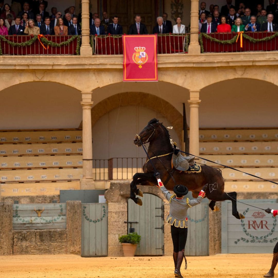 El rey Felipe viaja a Ronda, mientras su padre se encuentra en Sanxenxo