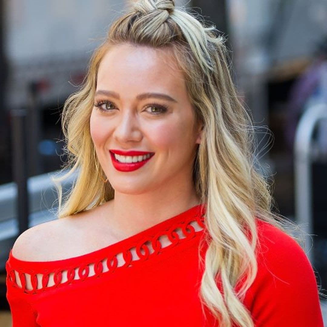 Emocionada, Hilary Duff anuncia que está embarazada por tercera ocasión