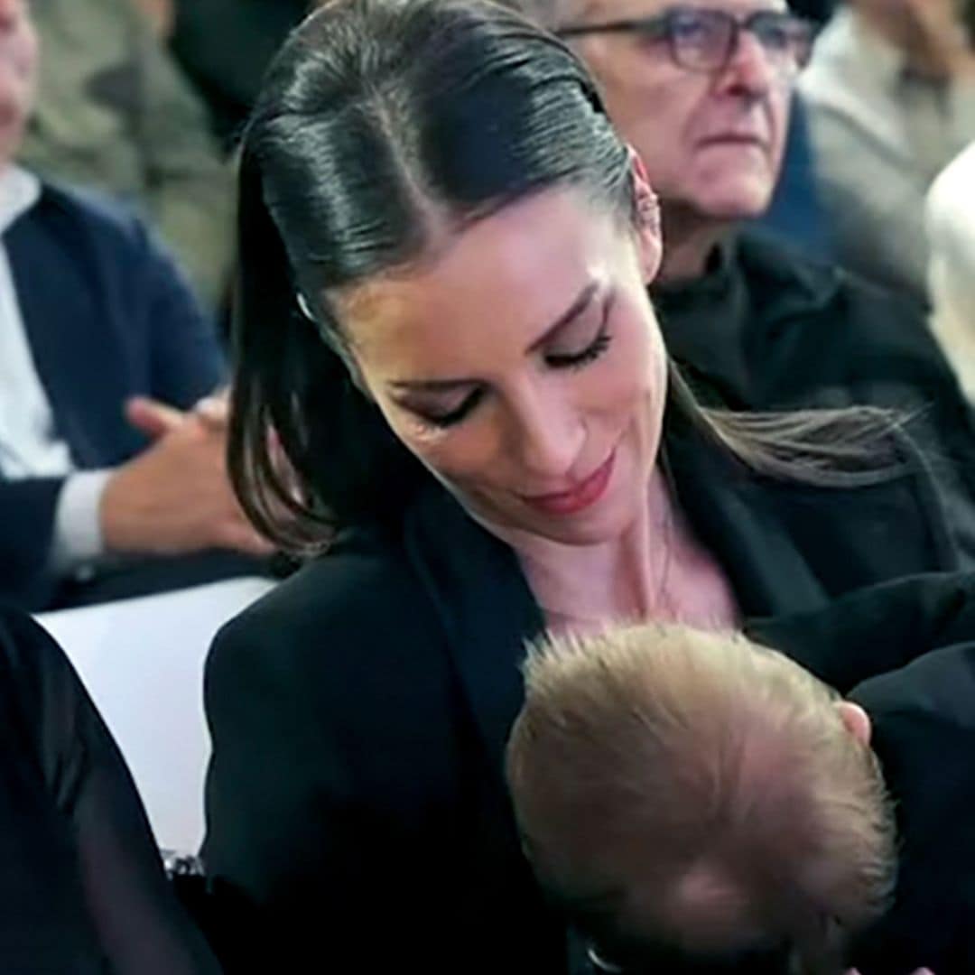 Patricia Pardo con su hijo en la presentación del libro