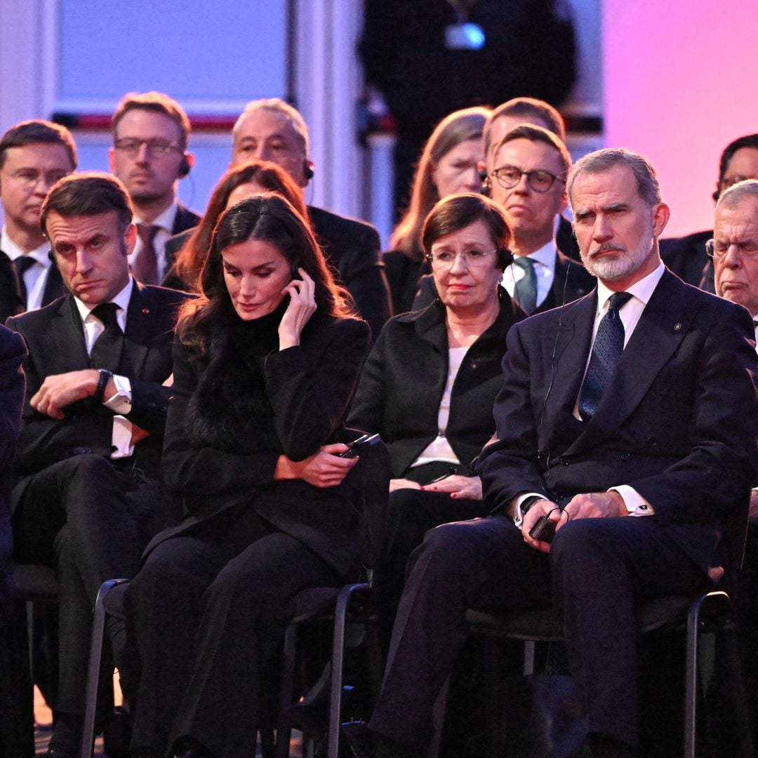 Los reyes Felipe y Letizia honran la memoria de Auschwitz en su 80º aniversario