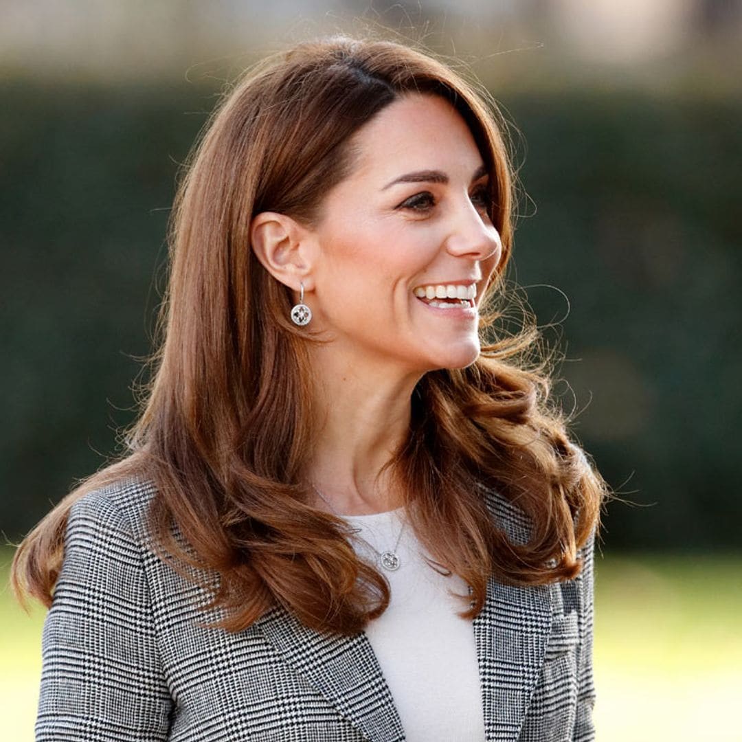 Kate Middleton se convierte en la mejor vestida del mundo, solo superada por...