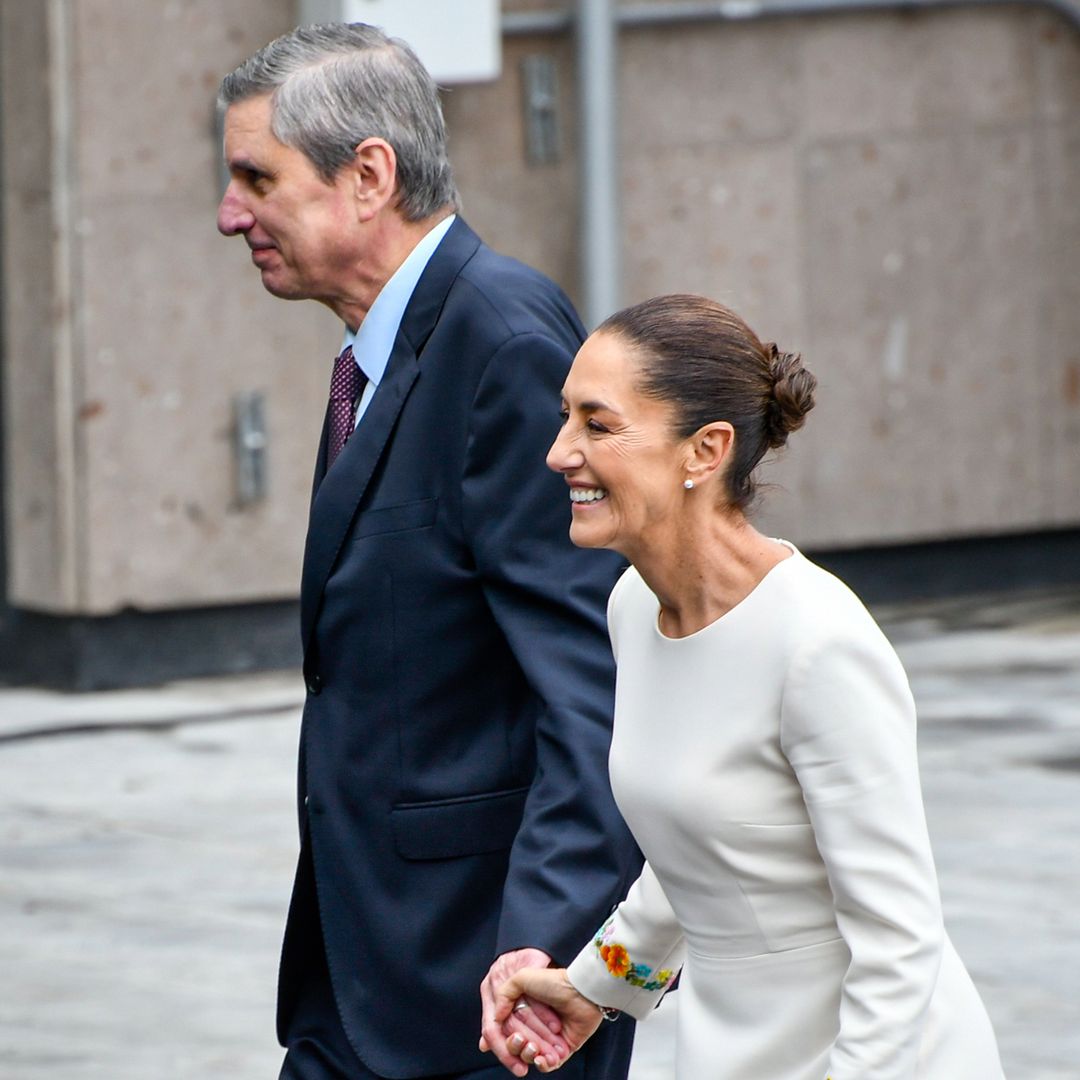 El esposo de Claudia Sheinbaum, su inseparable compañero en la toma de protesta