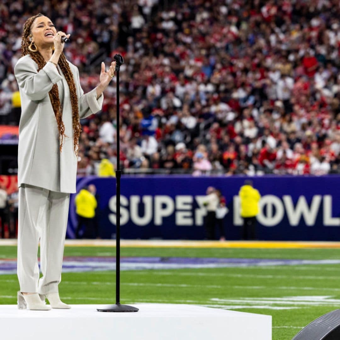 Descubre a Andra Day, la artista que ha enamorado con su voz cantando en la Super Bowl