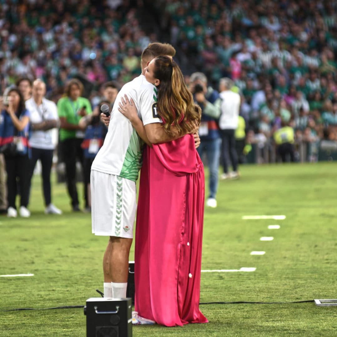 Niña Pastori, Eva González y Alejandro Sanz se unen en un emocionante homenaje a Joaquín que se despide entre lágrimas