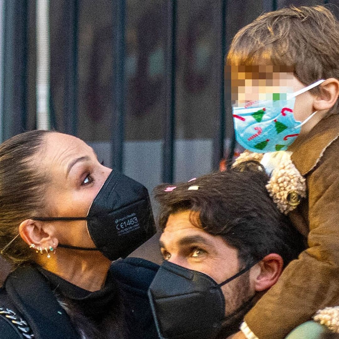 El hijo de Eva González y Cayetano Rivera, protagonista en la cabalgata de Reyes de Mairena del Alcor