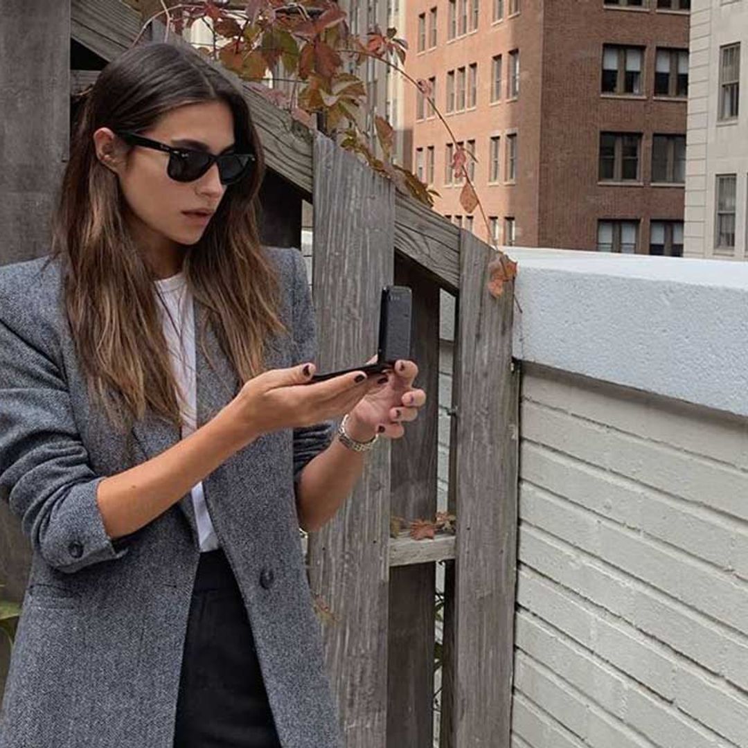 Copia a Rocío Crusset y tendrás el mejor look del otoño con solo dos básicos