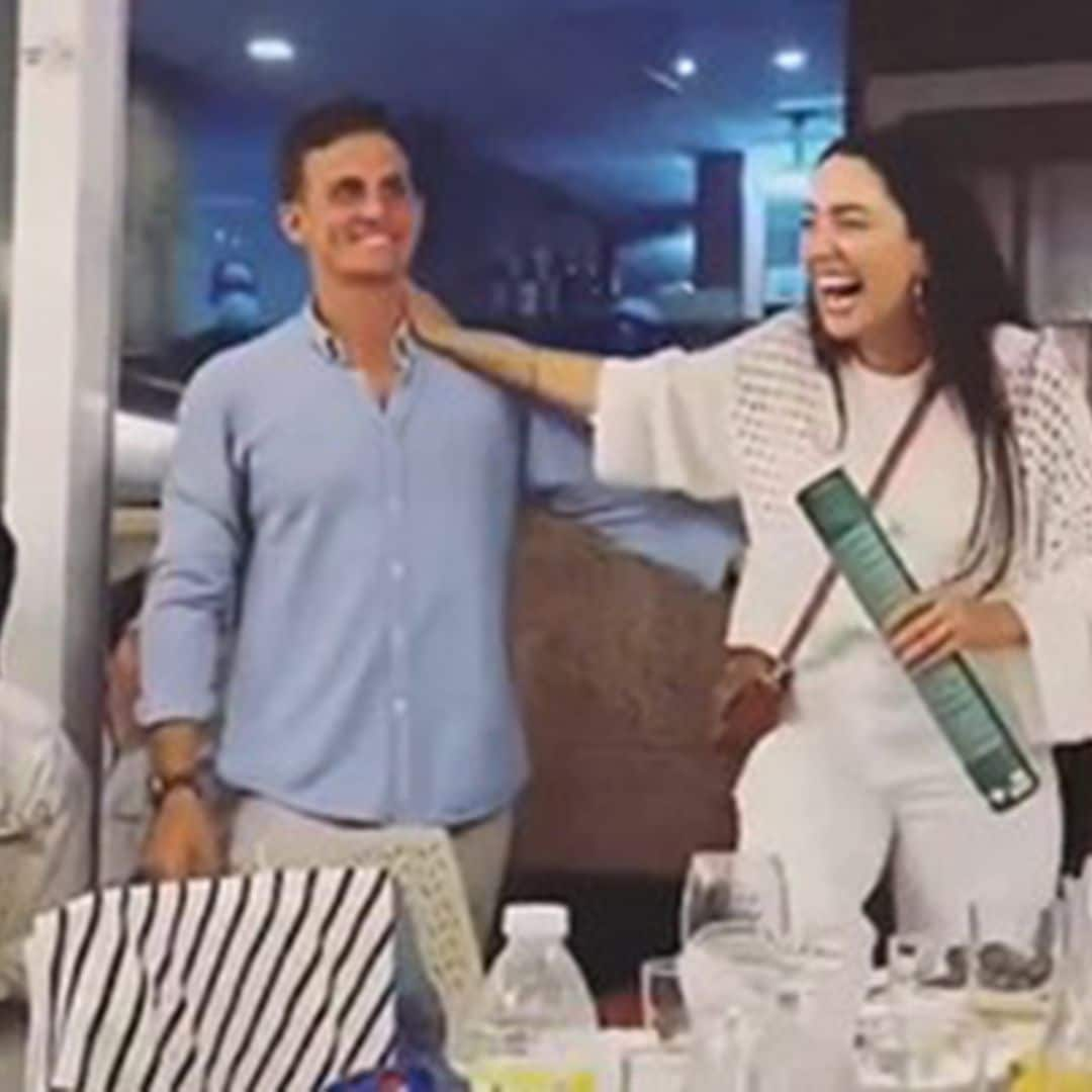 La divertida fiesta preboda de Ana Iglesias y Rodrigo Nùñez, ¡con beso de los novios por aclamación popular!