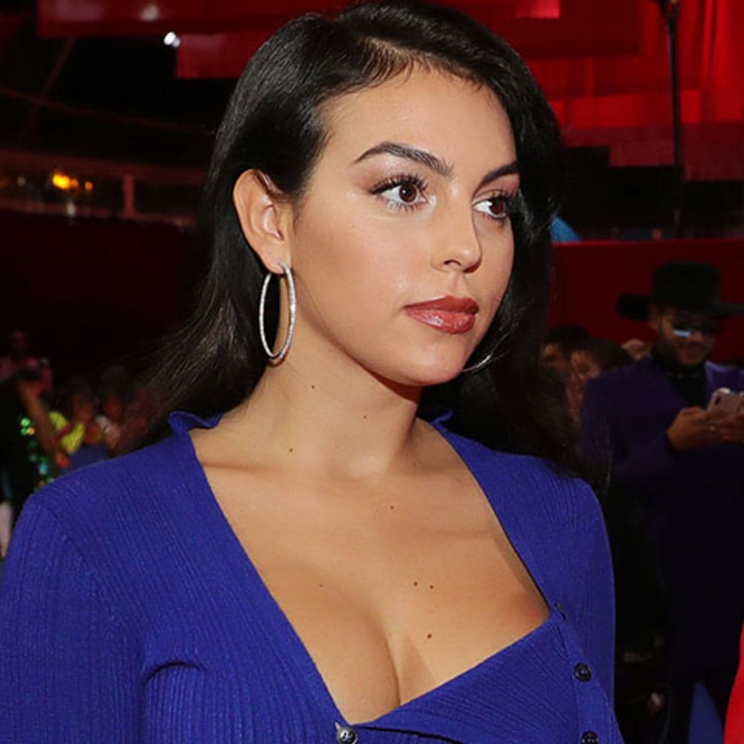 Georgina Rodríguez vende su vestido azul más icónico y la razón te encantará