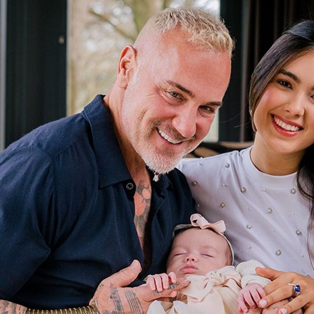 gianluca vacchi y sharon fonseca nos presentan a su hija blu jerusalema