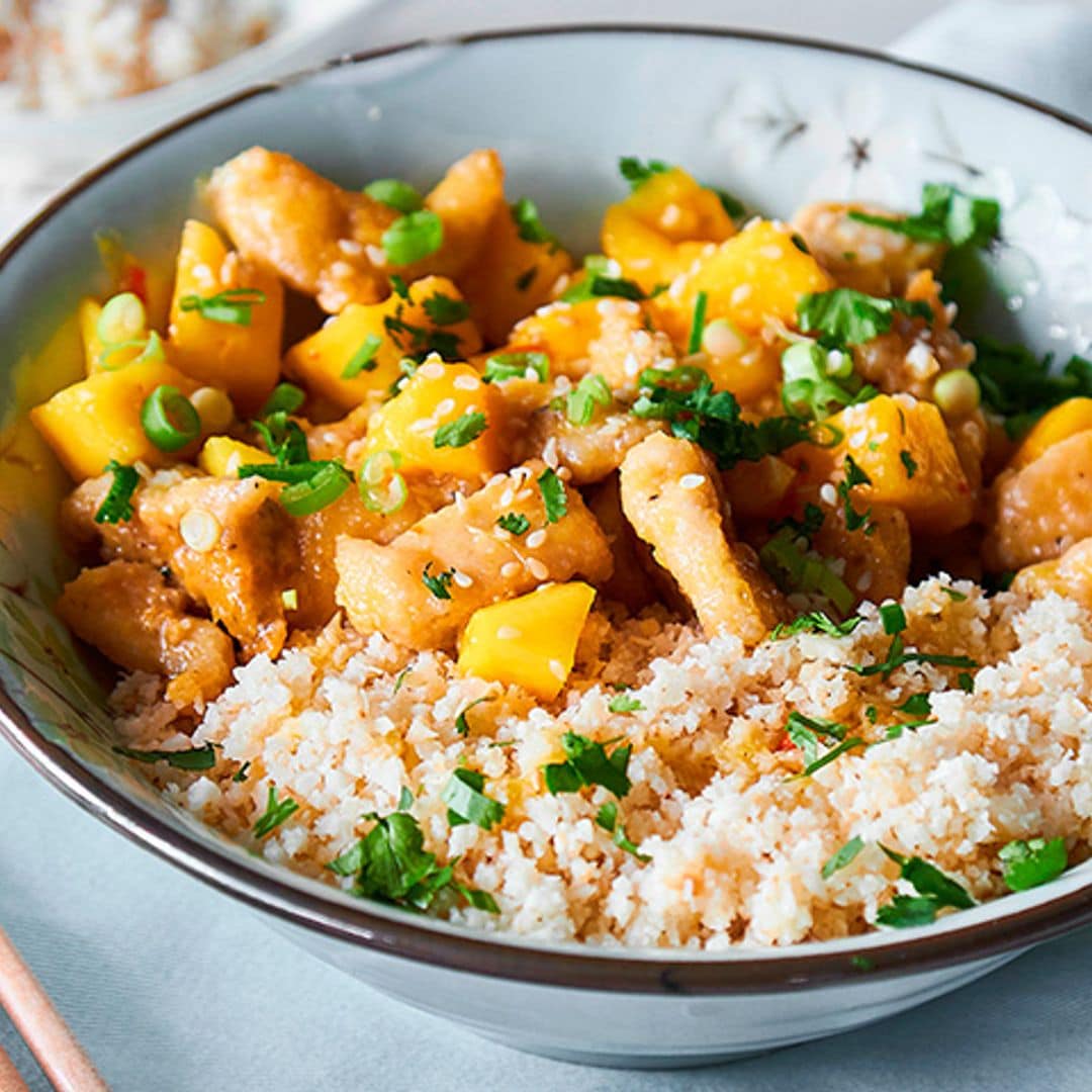 Pollo al mango y cuscús de coliflor