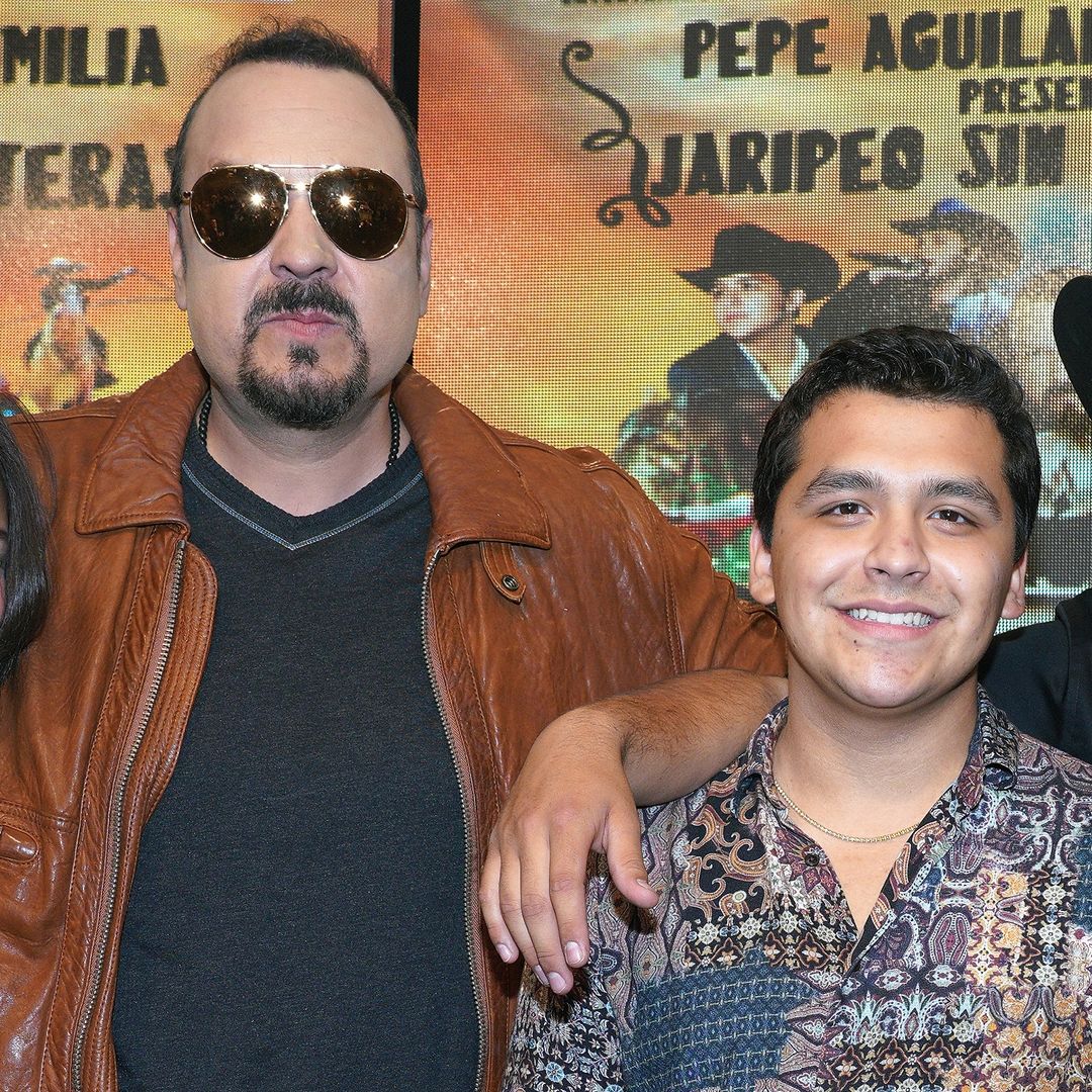 Le enseña a portar sombrero charro y hasta cantan a dúo: Los mejores momentos de Nodal y Pepe Aguilar